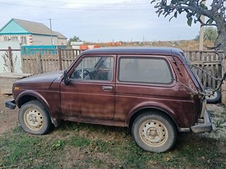 1996 Lada (ВАЗ) 2121 (4x4) I Рестайлинг, пурпурный, 150000 рублей, вид 4