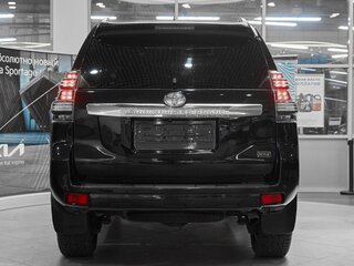 2017 Toyota Land Cruiser Prado 150 Series Рестайлинг 1, чёрный, 3489000 рублей, вид 5