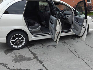 1998 Toyota Nadia, белый, 720000 рублей, вид 1