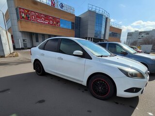 2010 Ford Focus II Рестайлинг, белый, 450000 рублей, вид 3