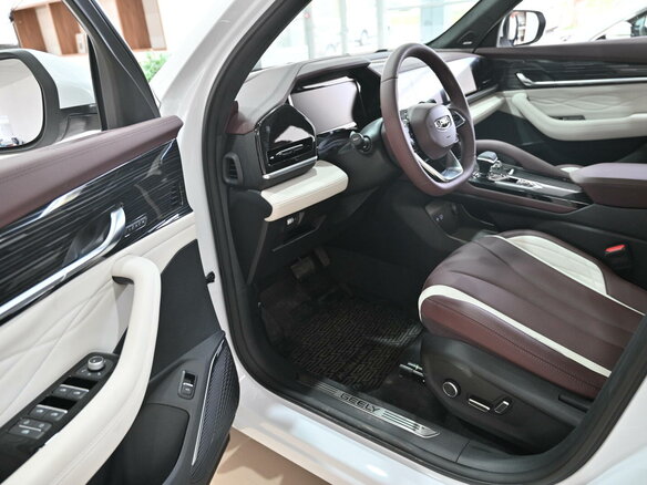 2026 Geely Monjaro I, белый, 4954990 рублей - вид 7