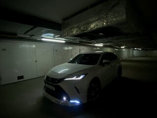 2021 Toyota Harrier IV (XU80), белый, 4999999 рублей, вид 2