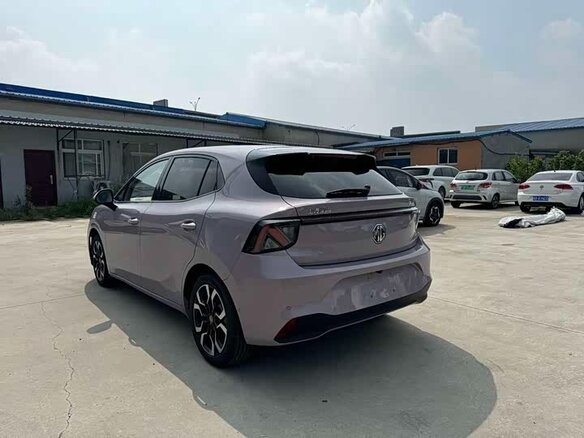 2026 MG 4 EV 53.95 kWh II, бежевый, 1870000 рублей - вид 5