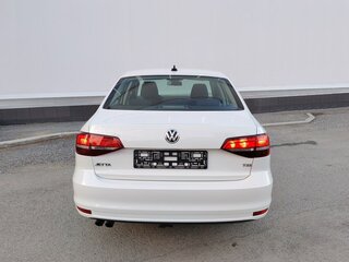 2018 Volkswagen Jetta VI Рестайлинг, белый, 1489000 рублей, вид 4