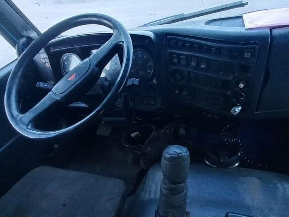 2008 КамАЗ 65117, голубой, 2300000 рублей - вид 6