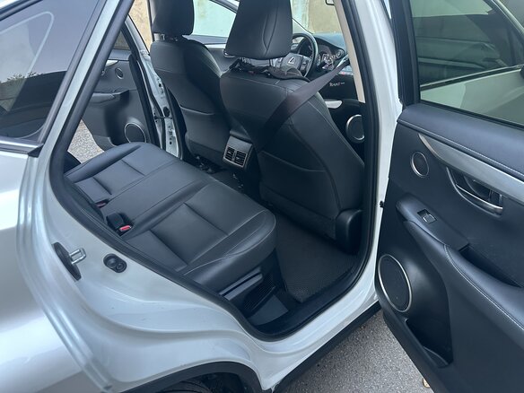2019 Lexus NX 200 I Рестайлинг, белый, 3600000 рублей - вид 18