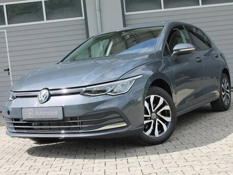Volkswagen Golf VIII