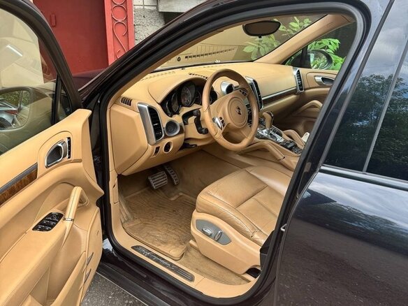 2011 Porsche Cayenne S II (958), чёрный, 2100000 рублей - вид 6