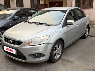 2008 Ford Focus II Рестайлинг, серебристый, 550000 рублей, вид 1