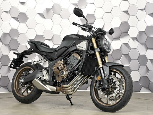 2026 Honda CB 650R, чёрный, 1377000 рублей