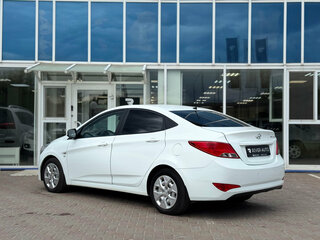 2016 Hyundai Solaris I Рестайлинг, белый, 870000 рублей, вид 4