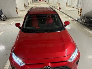 2021 Toyota RAV4 V (XA50), красный, 3500000 рублей, вид 2