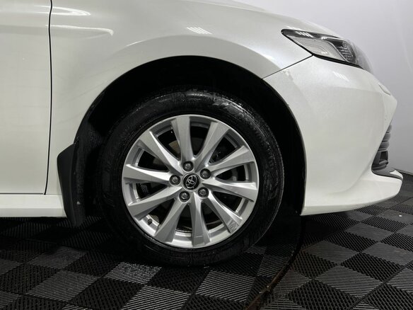 2019 Toyota Camry VIII (XV70), белый, 2360000 рублей - вид 21