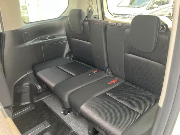 2021 Nissan Serena S-Hybrid V (C27) Рестайлинг, белый - вид 17