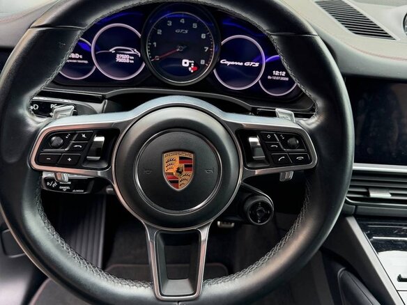 2020 Porsche Cayenne GTS III, серый, 13500000 рублей - вид 8