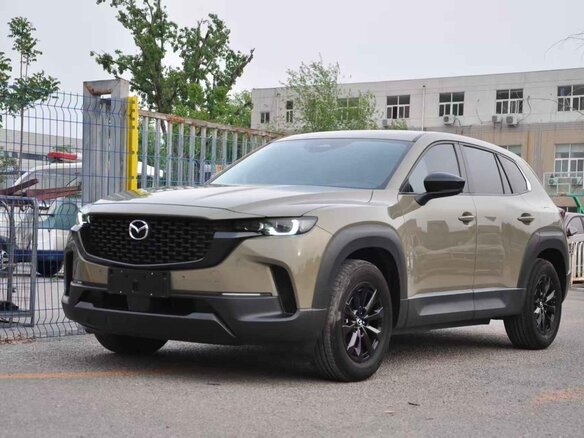 2023 Mazda CX-50, бежевый, 2857000 рублей