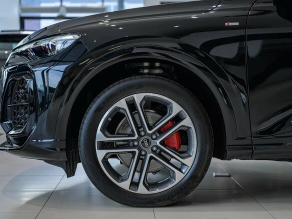 2026 Audi Q5 L III (GU), чёрный, 6890000 рублей - вид 23