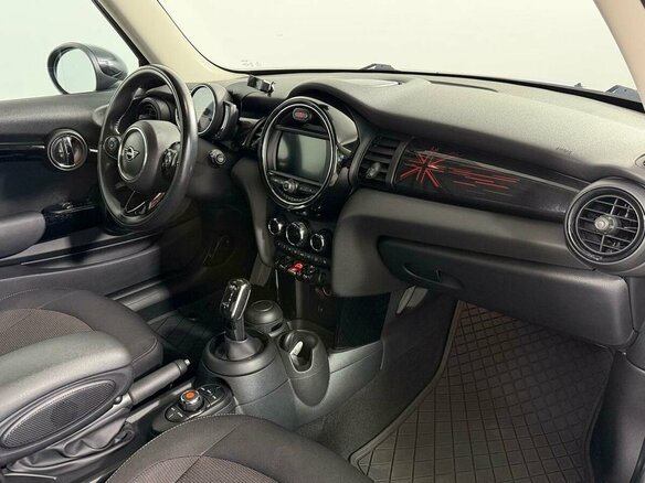 2019 Mini Hatch Cooper III (F55/F56) Рестайлинг, синий, 1749000 рублей - вид 13