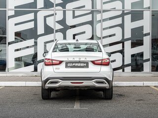 2024 Lada (ВАЗ) Vesta Cross I Рестайлинг (NG), белый, 1324000 рублей, вид 4