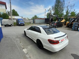 2012 Mercedes-Benz E-Класс 200 7G-Tronic IV (W212, S212, C207), белый, 1150000 рублей, вид 3