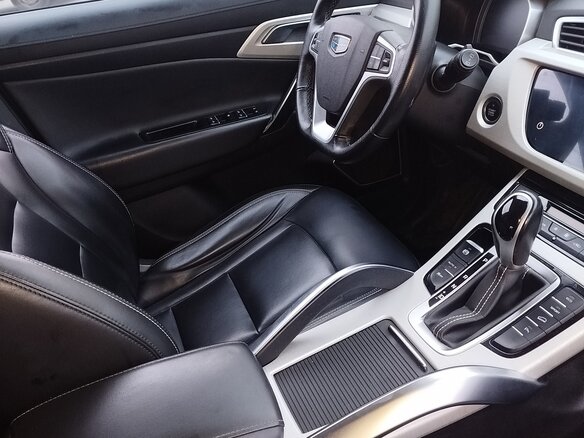 2021 Geely Atlas I, белый, 1450000 рублей - вид 6