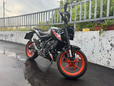 2018 KTM 200 Duke, чёрный, 330000 рублей, вид 2