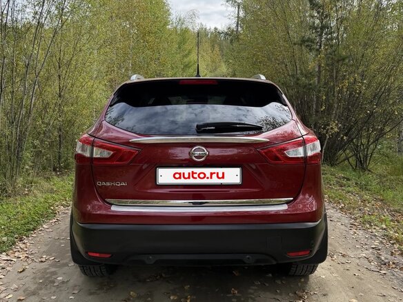 2014 Nissan Qashqai II, красный, 1500000 рублей - вид 5