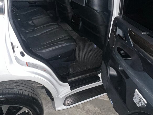 2016 Lexus LX 570 III Рестайлинг 2, белый, 7200000 рублей - вид 13