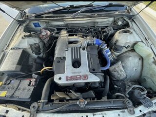 1997 Nissan Laurel VIII (C35), белый, 595000 рублей, вид 4