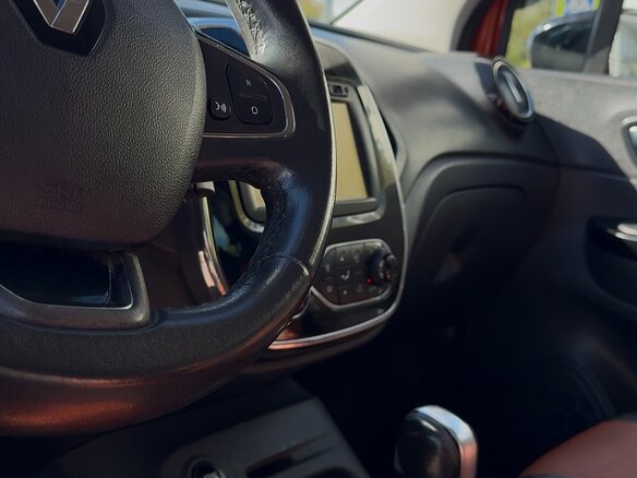 2017 Renault Kaptur I, оранжевый, 1299999 рублей - вид 4