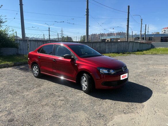 2013 Volkswagen Polo V, красный, 890000 рублей - вид 1