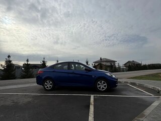 2011 Hyundai Solaris I, синий, 795000 рублей, вид 2