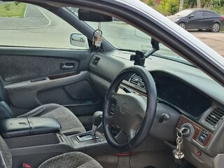 1999 Toyota Chaser VI (X100) Рестайлинг, белый, 650000 рублей, вид 5