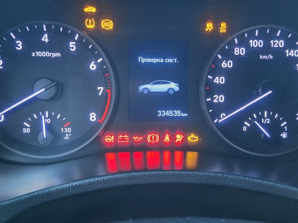 2017 Hyundai Solaris II, белый, 860000 рублей - вид 8