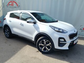 2021 Kia Sportage IV Рестайлинг, белый, 2075000 рублей, вид 1