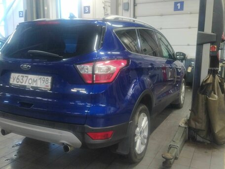 2018 Ford Kuga II Рестайлинг, синий, 1399000 рублей, вид 3