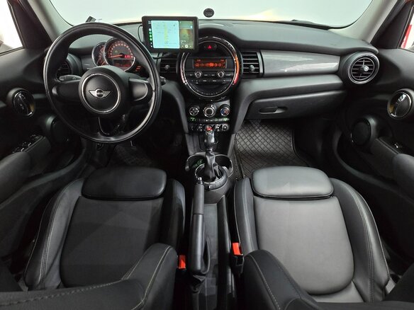 2015 Mini Hatch Cooper D III (F55/F56), красный, 980002 рублей - вид 13