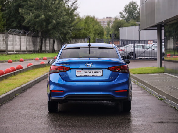 2020 Hyundai Solaris II Рестайлинг, синий, 1224777 рублей - вид 6