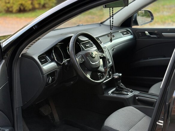 2008 Skoda Superb DSG II, чёрный, 589000 рублей - вид 12