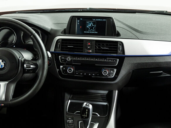 2019 BMW 1 серии 118i II (F20/F21) Рестайлинг 2, оранжевый, 1679700 рублей - вид 12