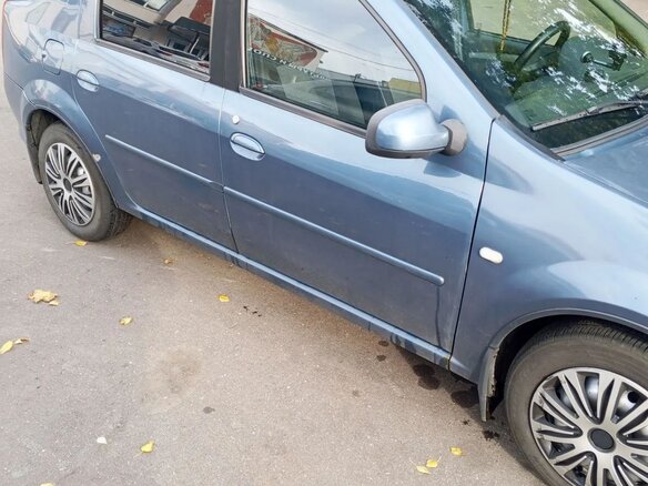 2011 Renault Logan I Рестайлинг, синий, 550000 рублей - вид 3