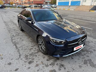 2020 Mercedes-Benz E-Класс 200 V (W213, S213, C238) Рестайлинг, синий, 3790000 рублей, вид 4
