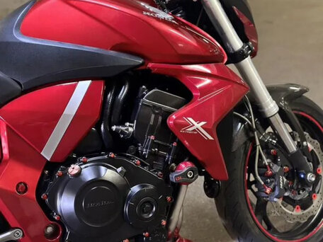 2010 Honda CB 1000R, красный, 820000 рублей, вид 3