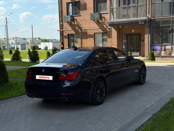 2012 BMW 7 серии Long 740Li xDrive V (F01/F02/F04) Рестайлинг, синий, 1900000 рублей - вид 7