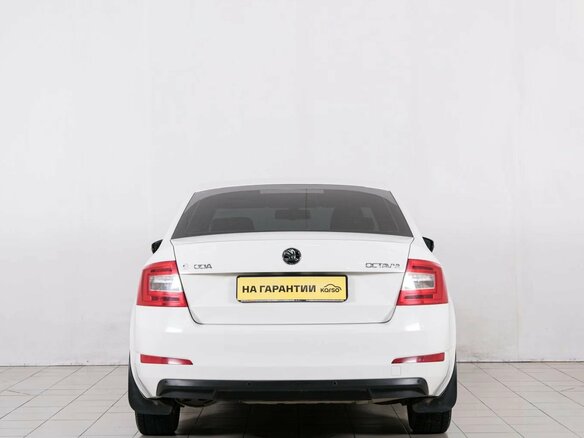 2014 Skoda Octavia III (A7), белый, 1129000 рублей - вид 4