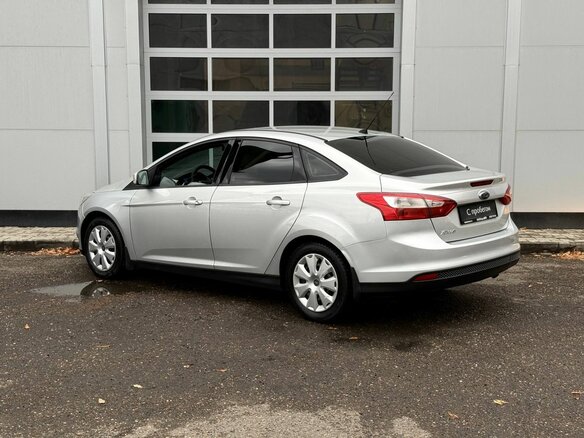 2013 Ford Focus III, серебристый, 720000 рублей - вид 2
