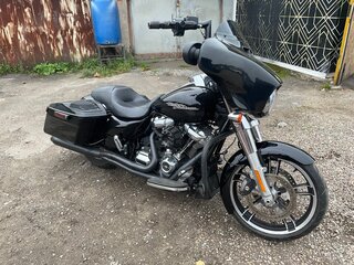 2018 Harley-Davidson Street Glide, чёрный, 1215000 рублей, вид 1