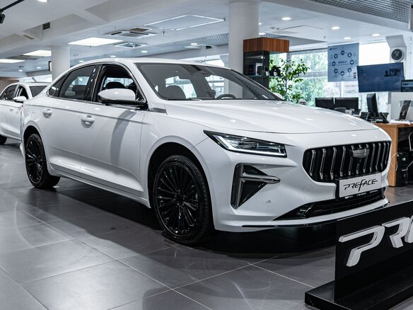 2026 Geely Preface I, белый - вид 1