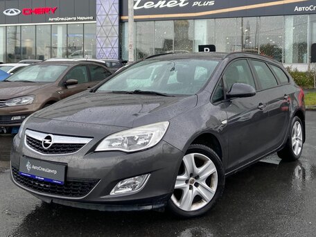 Opel Astra J