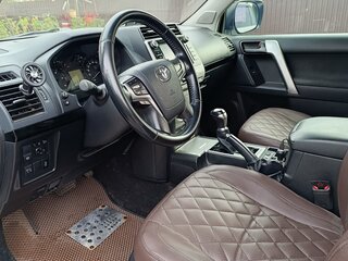 2018 Toyota Land Cruiser Prado 150 Series Рестайлинг 2, белый, 4100000 рублей, вид 5